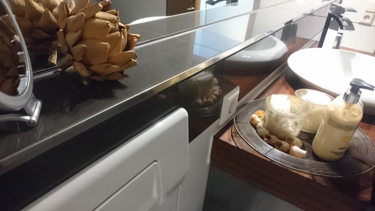K82 Bnb & Hotel Kirchentellinsfurt Ngoại thất bức ảnh