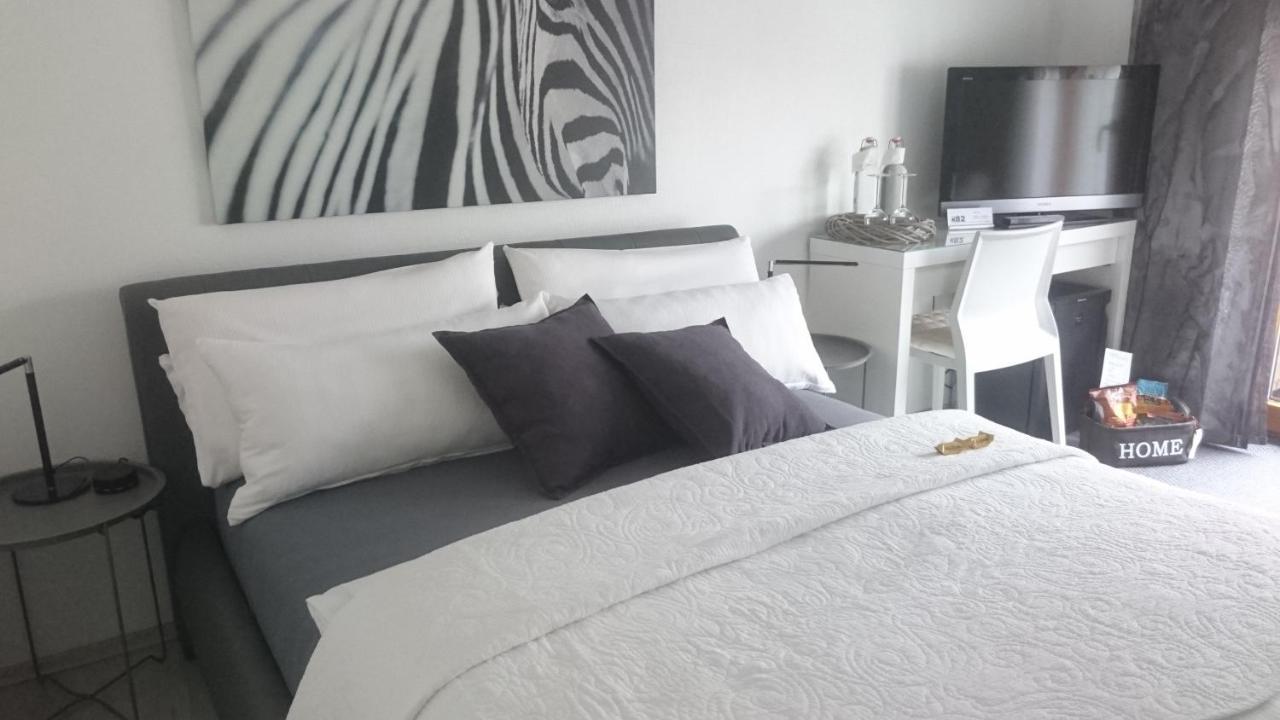 K82 Bnb & Hotel Kirchentellinsfurt Ngoại thất bức ảnh